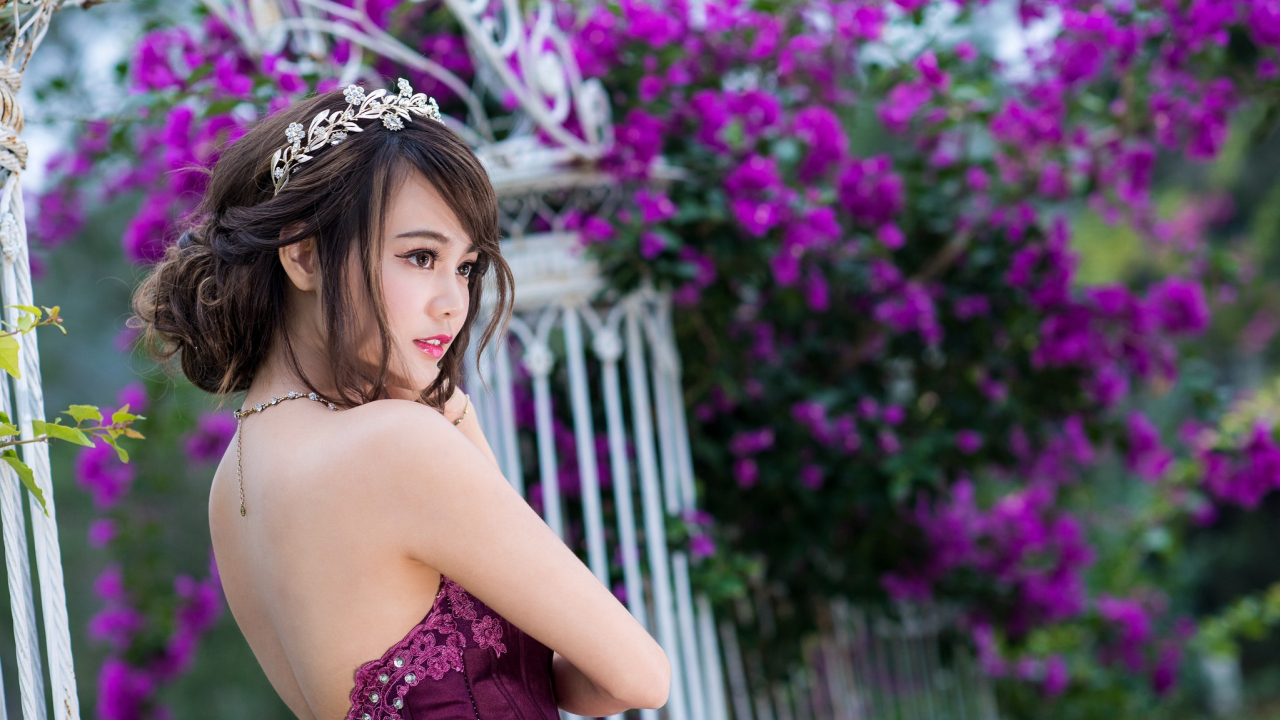 Desktop Wallpaper Beautiful Asian Model, Blur, Hd Image, Picture