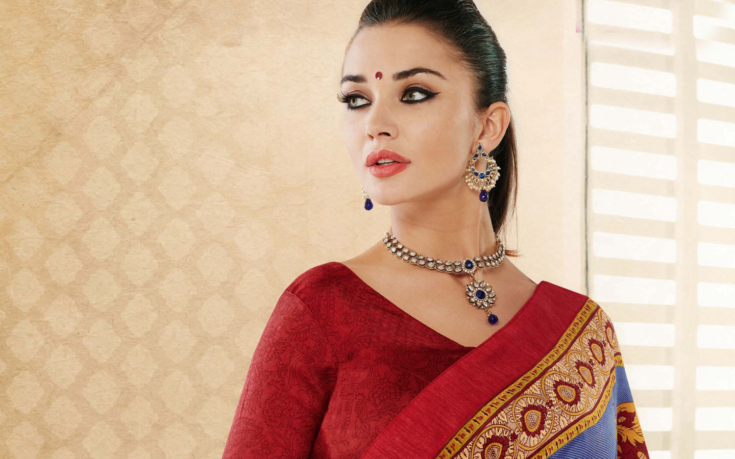 Download 1440x900 Wallpaper Amy Jackson, Model, Indian Saree, Widescreen  16:10, Widescreen, 1440x900 Hd Image, Background, 30684