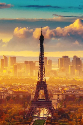 320x480 wallpaper Eiffel tower, fog, clouds, Paris, city, architecture