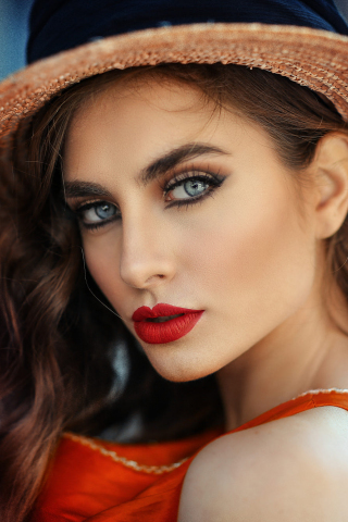 320x480 wallpaper Red juicy lips, hat, face, girl model