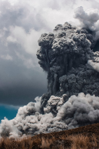 320x480 wallpaper Volcano, explosion, eruption, clouds, smoke, 4k