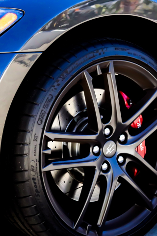 320x480 wallpaper Maserati, Luxury car, alloy wheel, close up