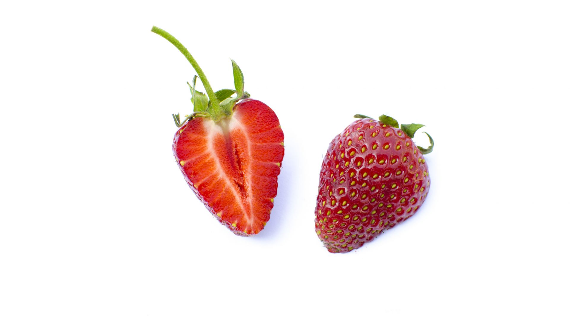 Wallpaper Organic mature strawberries fruits