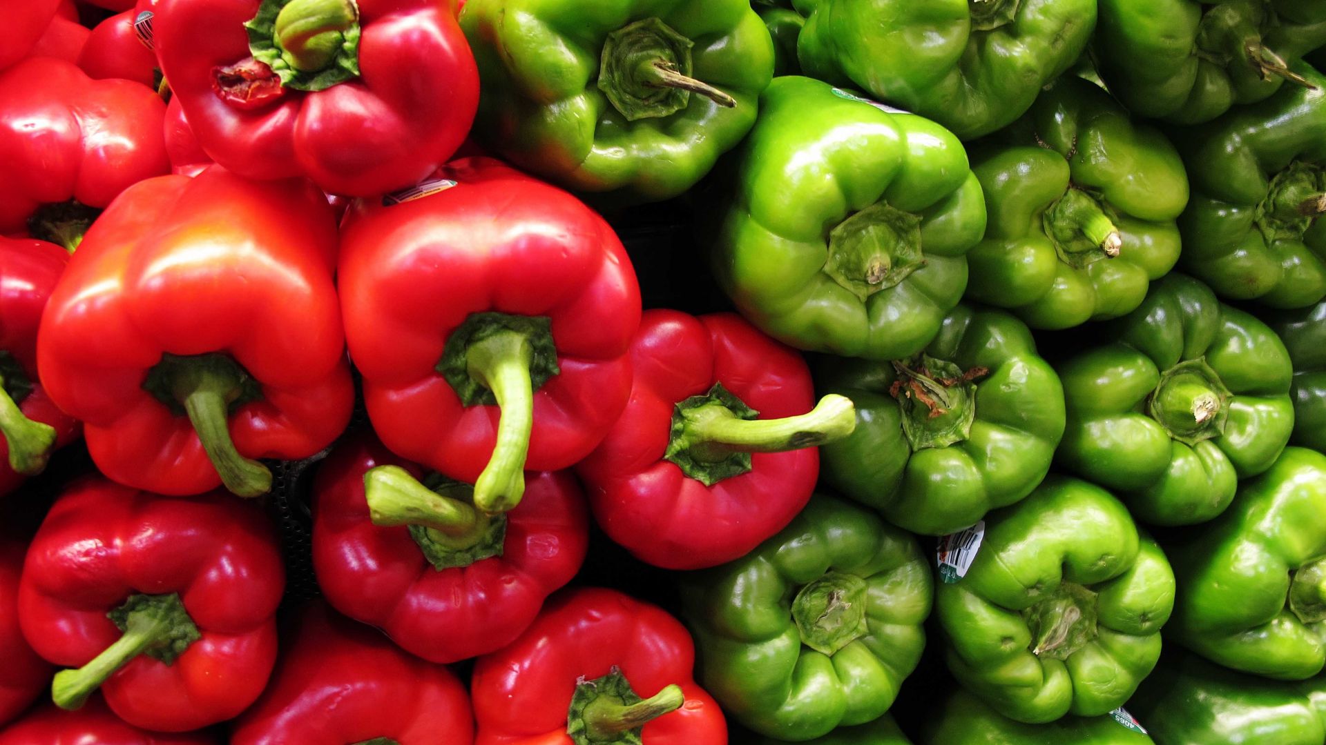 Wallpaper Red and green, peppers, vegetables, 4k