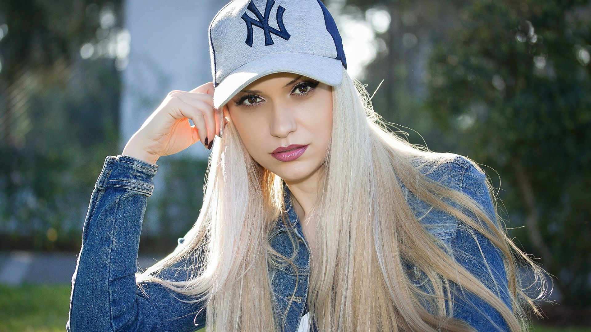 Desktop Wallpaper Blonde, Girl, Model, Baseball Cap, Hd Image, Picture,  Background, 1b2xam