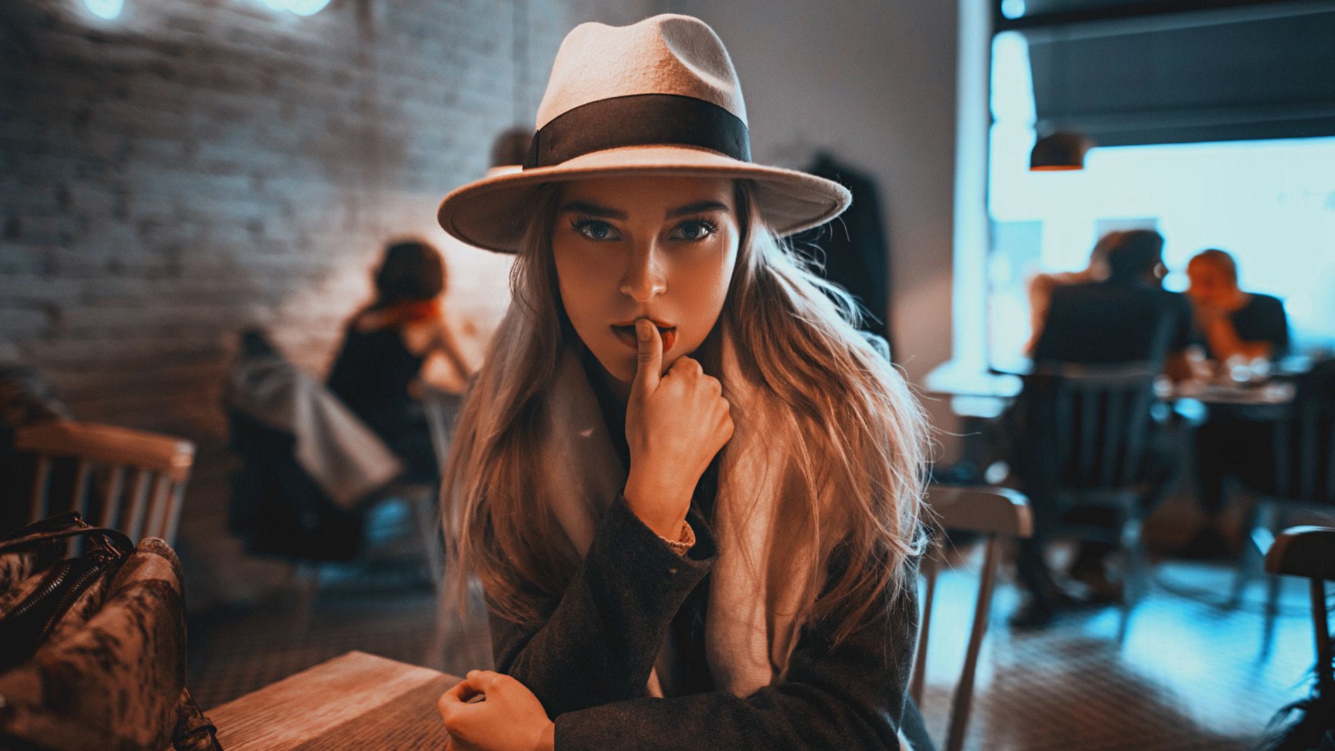 Wallpaper Stare, hat, blue eyes, girl at hotel