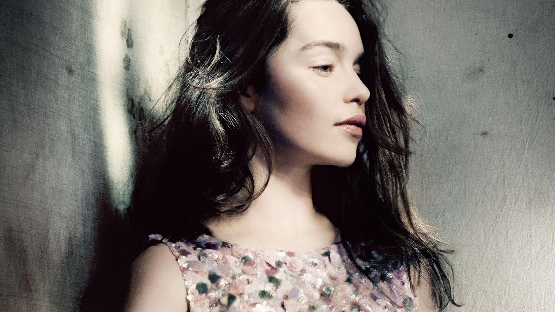 Wallpaper Emilia Clarke, brunette, English actress