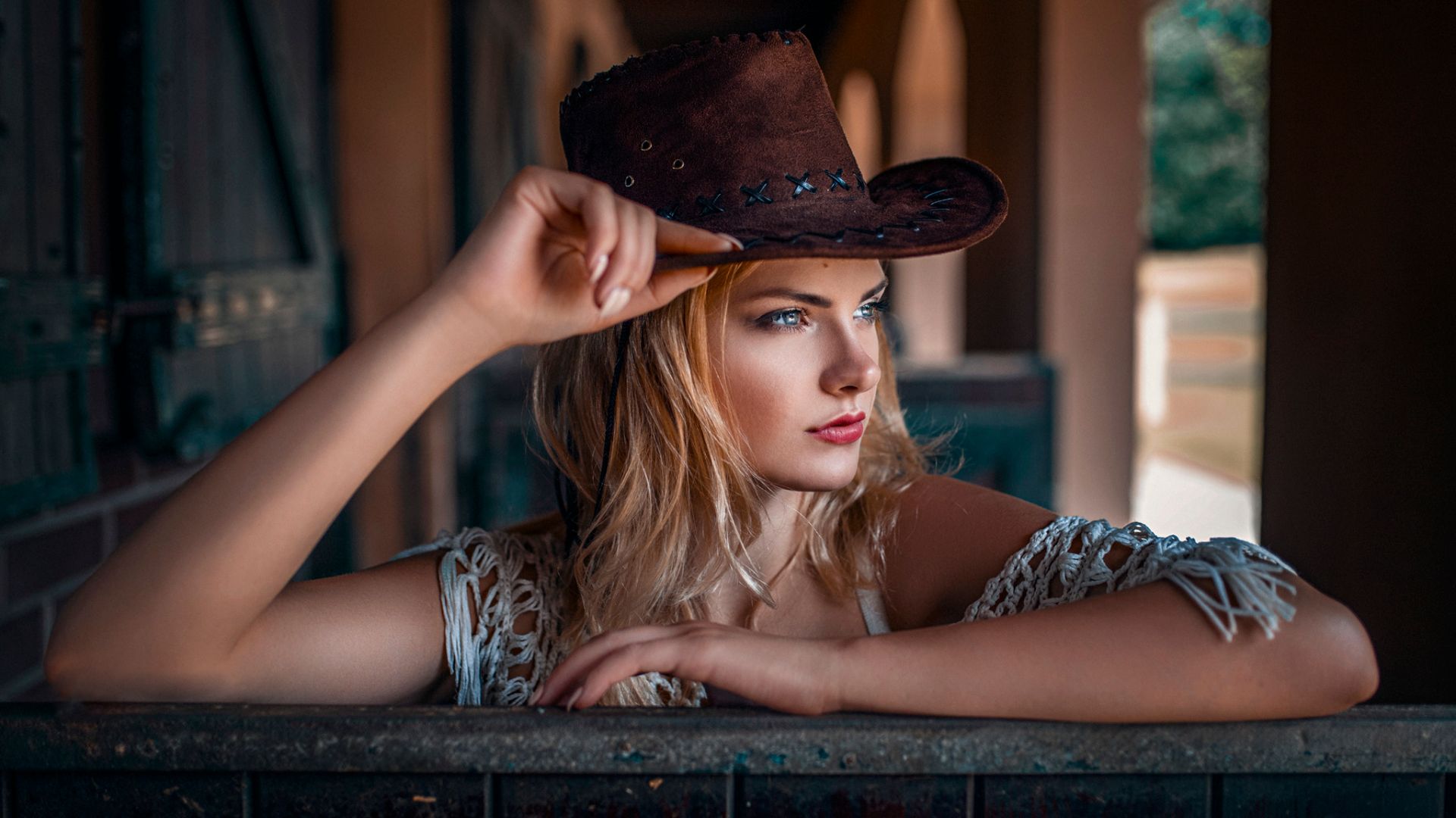 Wallpaper Cowboy, hat, girl model, looking away