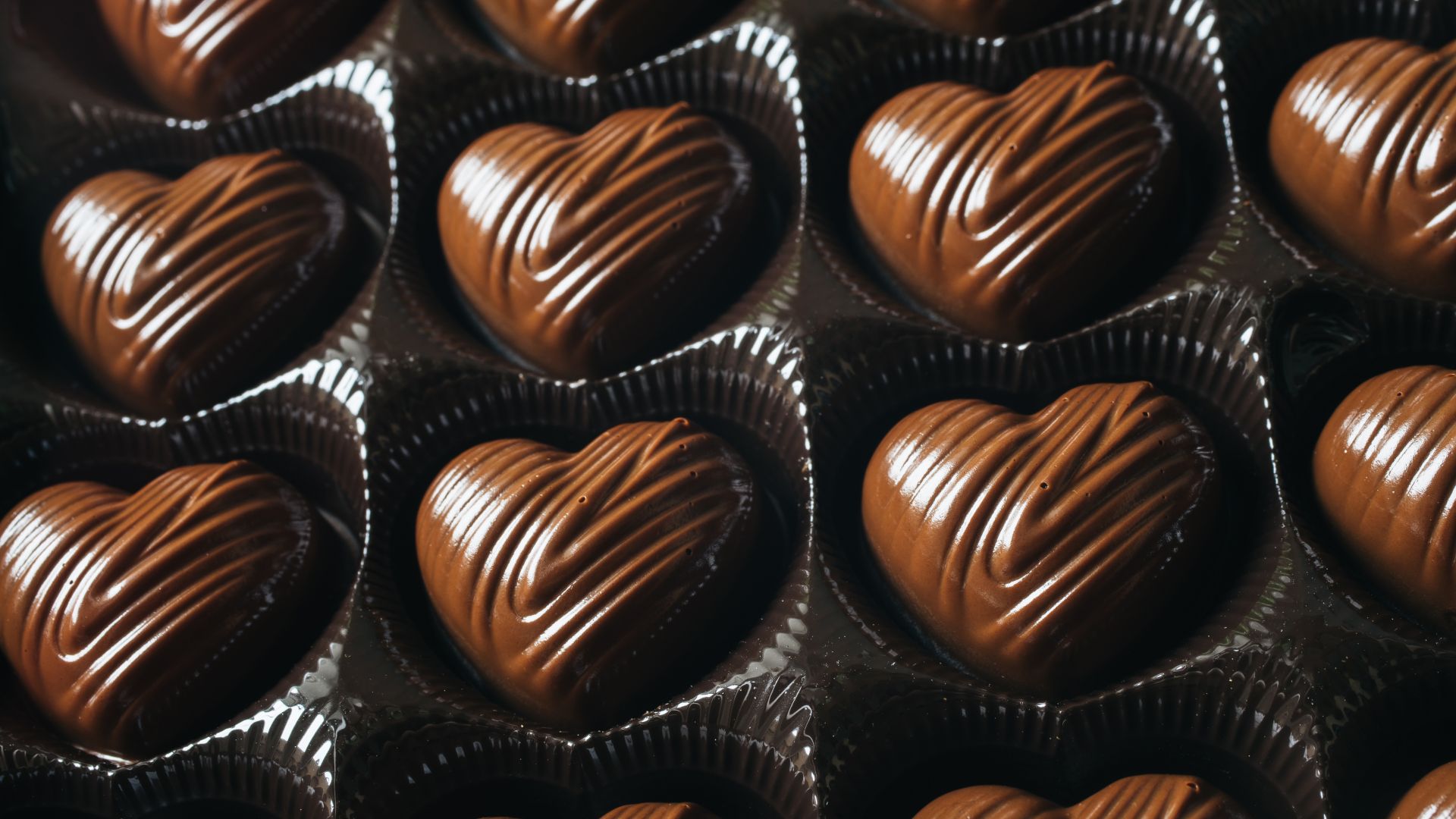 Wallpaper Heart shaped chocolate box