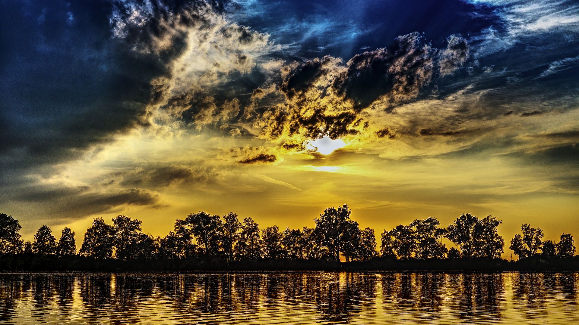 Wallpaper Clouds, sunset, lake, reflections, tree
