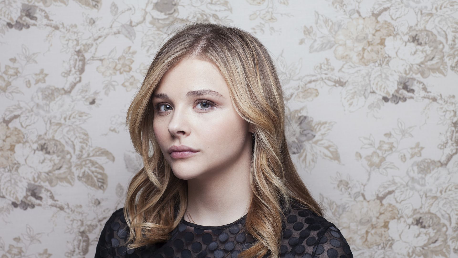 Desktop Wallpaper Beautiful, Chloë Grace Moretz, Actress, Hd Image ...