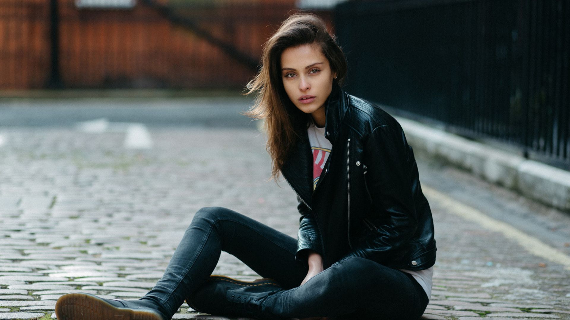 Wallpaper Jeans, leather jacket, girl model