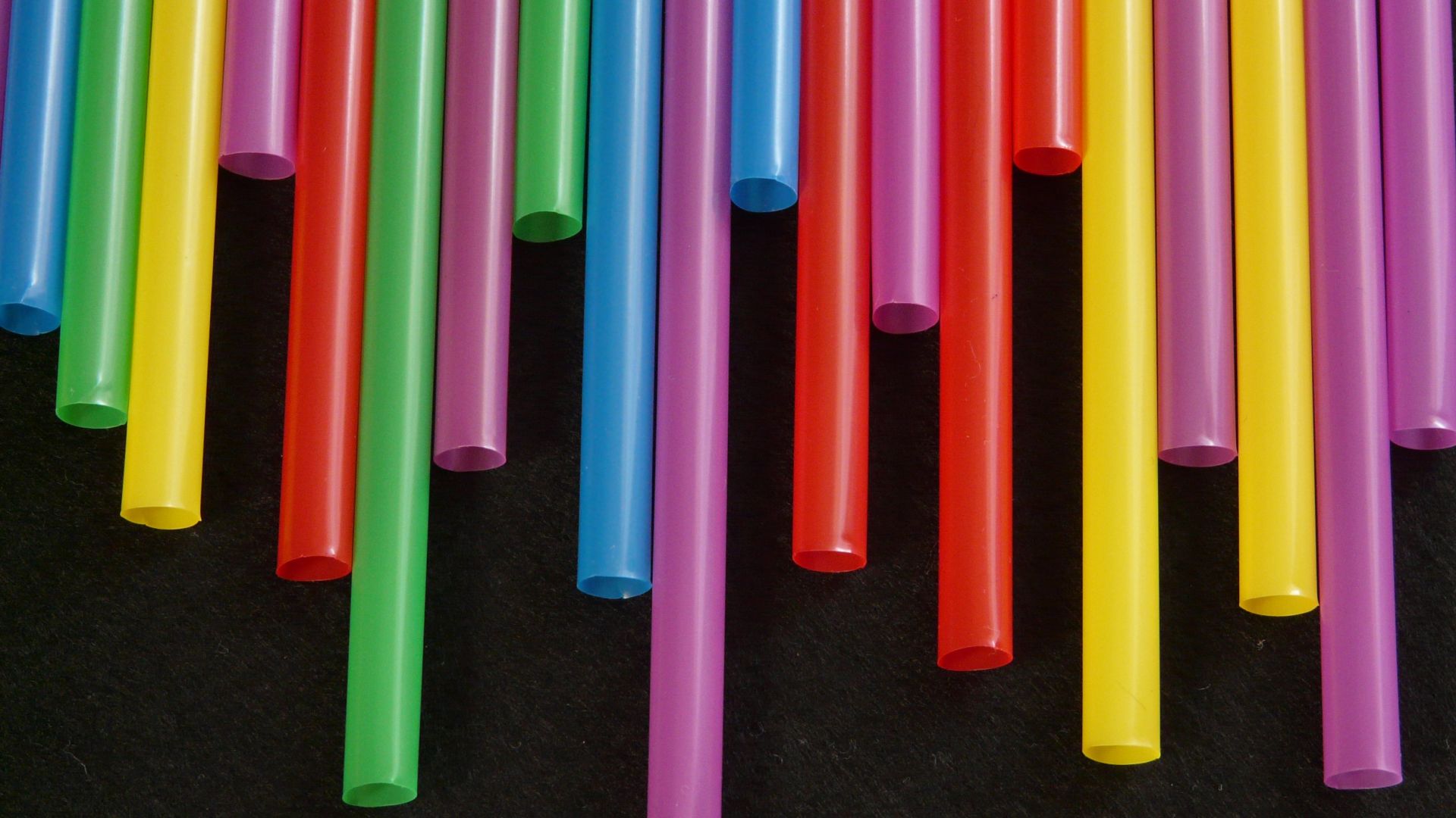 Wallpaper Colorful straws