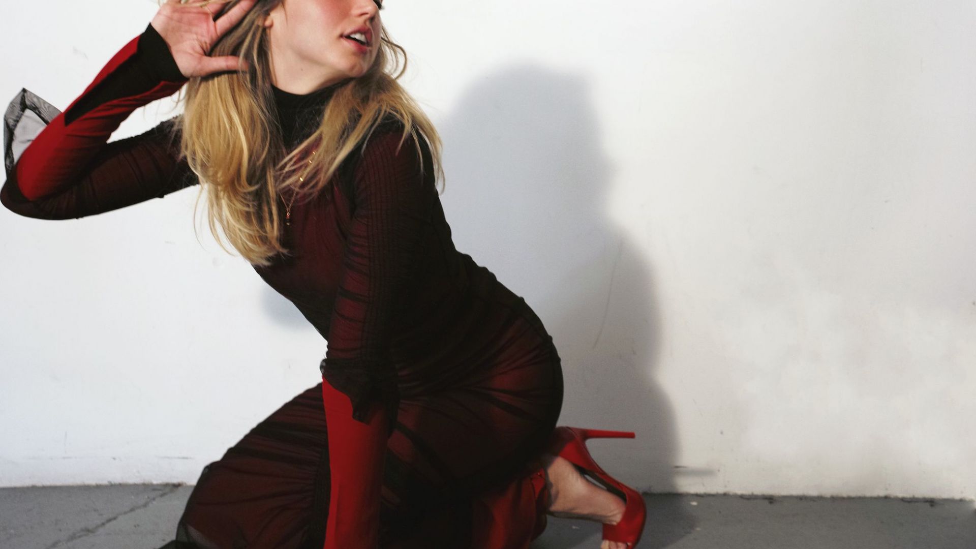 Wallpaper Red dress, actress, blonde, Ana de Armas