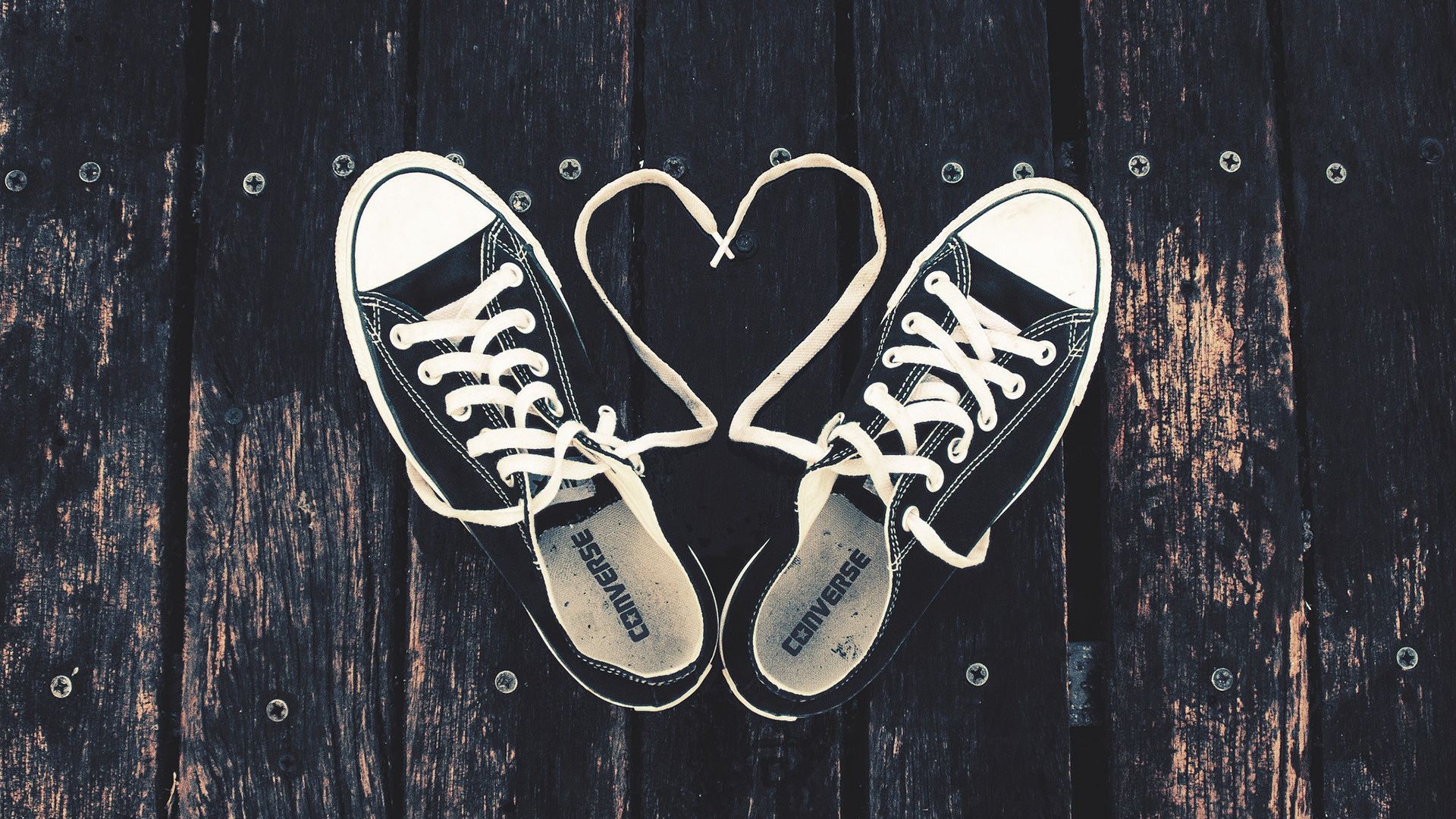 Wallpaper Converse sneakers heart shape shoelaces