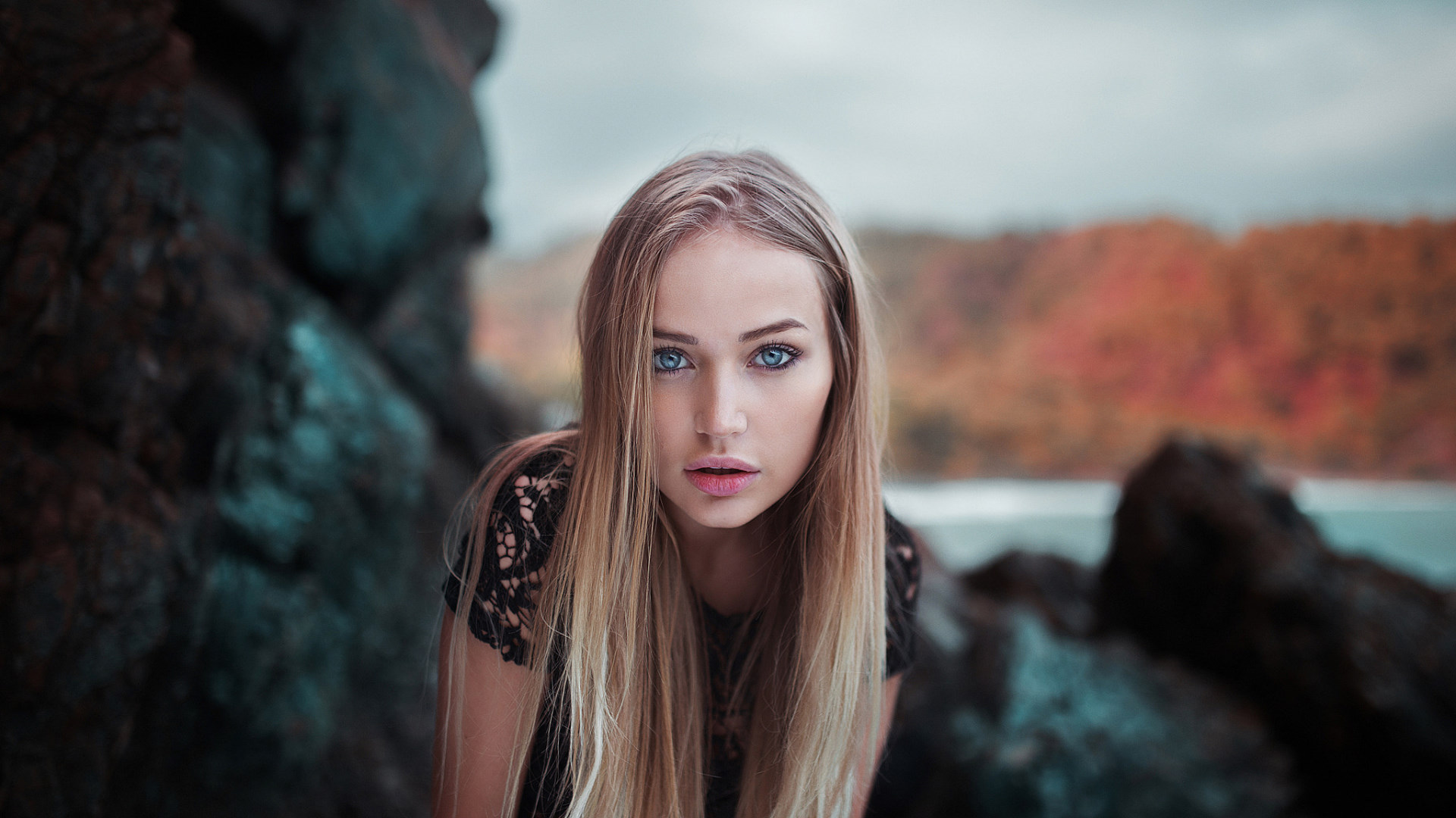 Wallpaper Maria Puchnina, blonde, girl model, outdoor