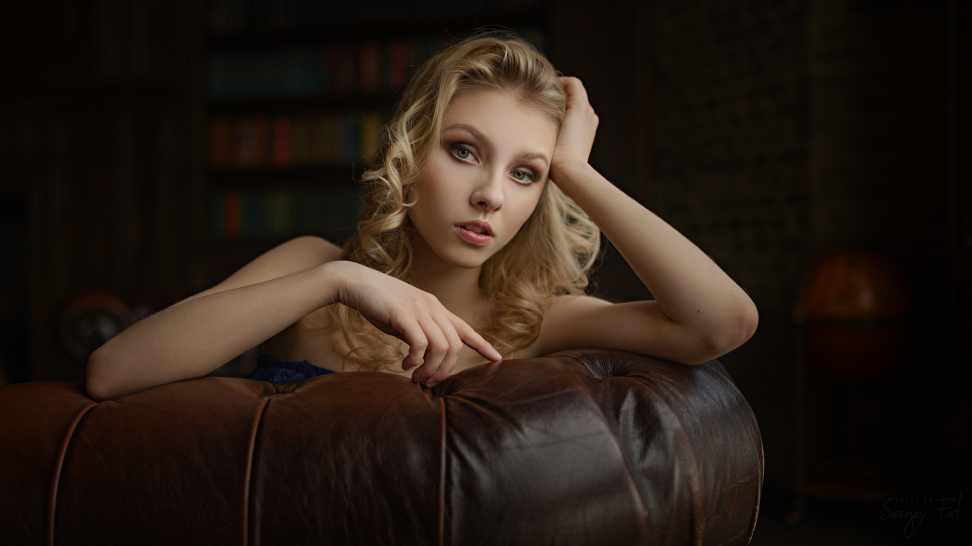Wallpaper Sofa, sitting, blonde, model, girl