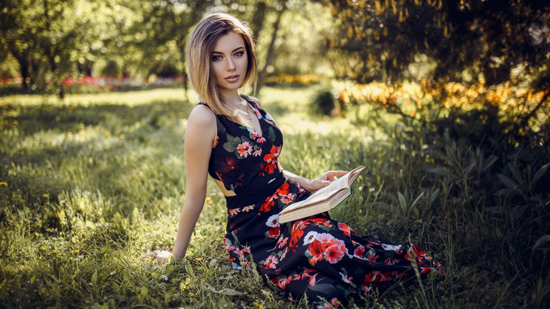 Wallpaper Reading, book, sitting, girl model, outdoor
