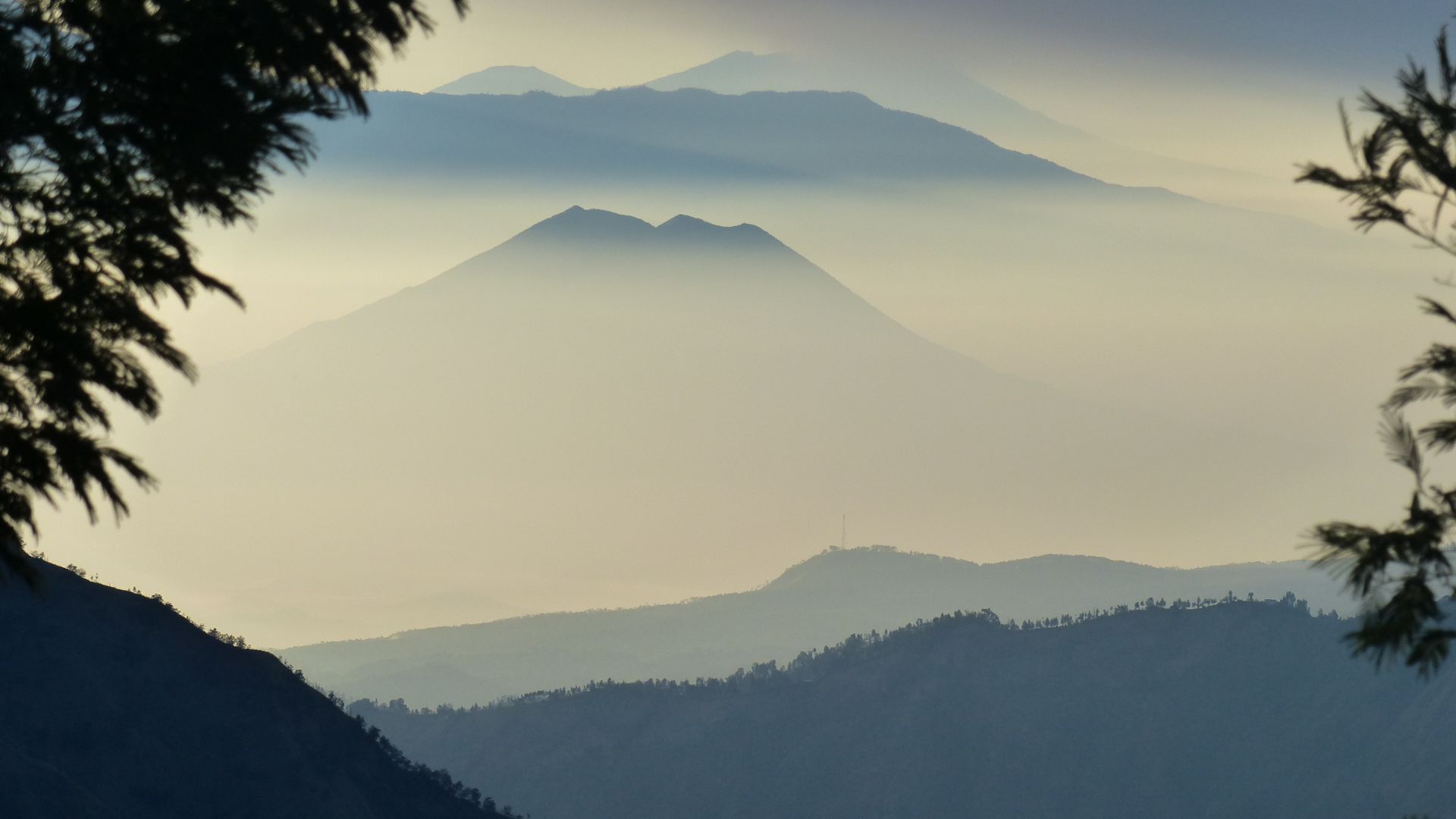 Wallpaper Indonesia, volcano, mountains, sunrise, horizon