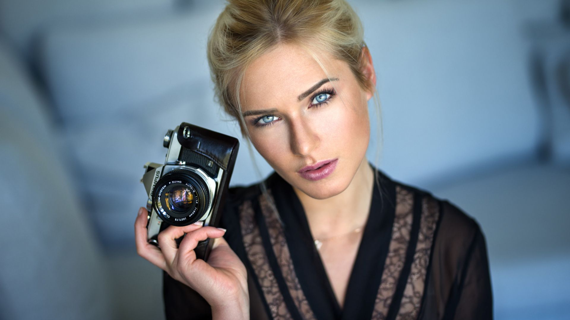 Wallpaper Camera, black dress, blue eyes, girl model