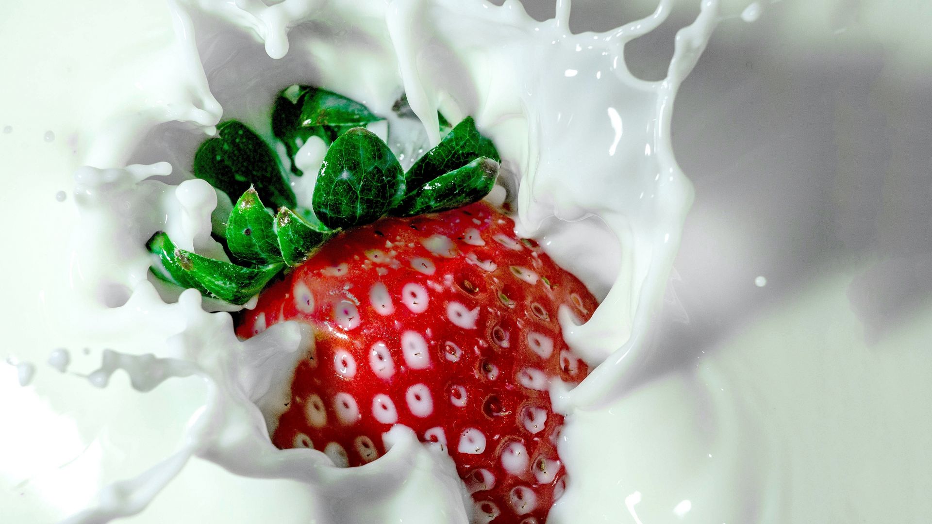 Wallpaper Strawberry, fruits, milk splashes, 4k