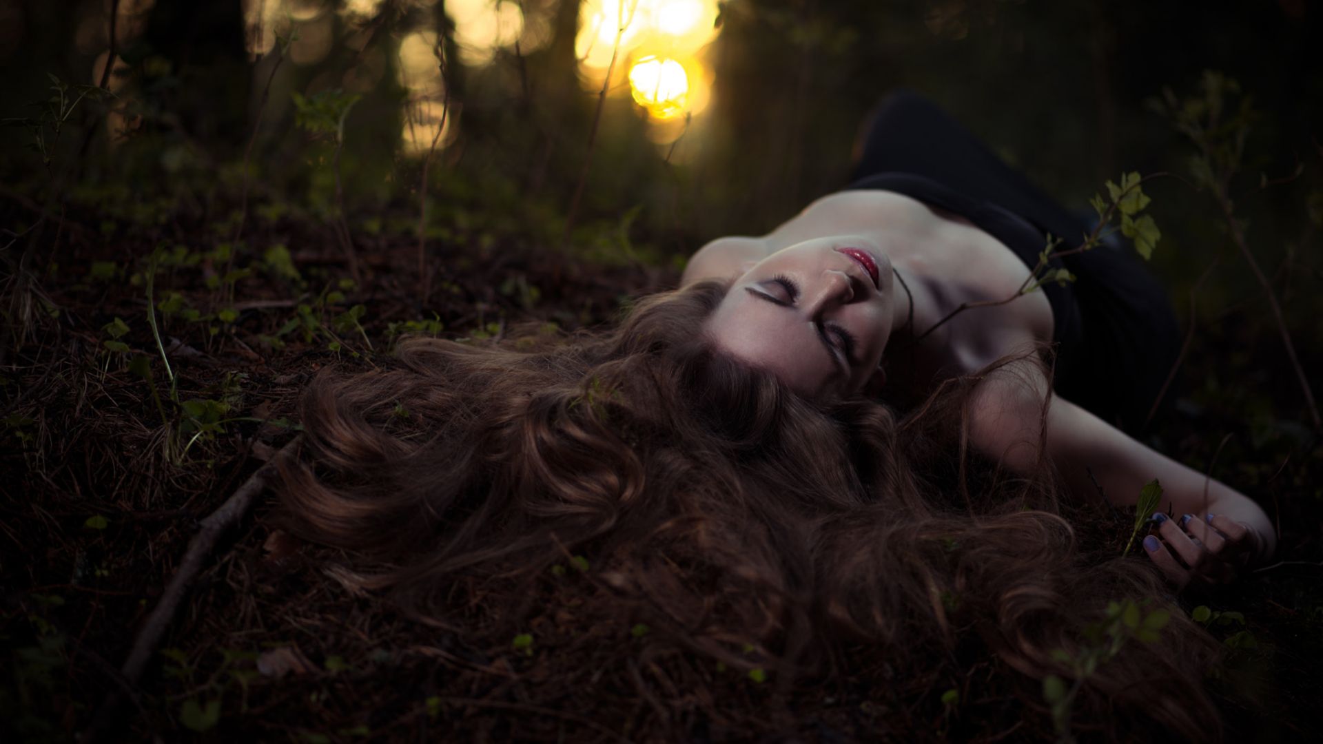Wallpaper Outdoor, lying down, brunette, forest, girl model