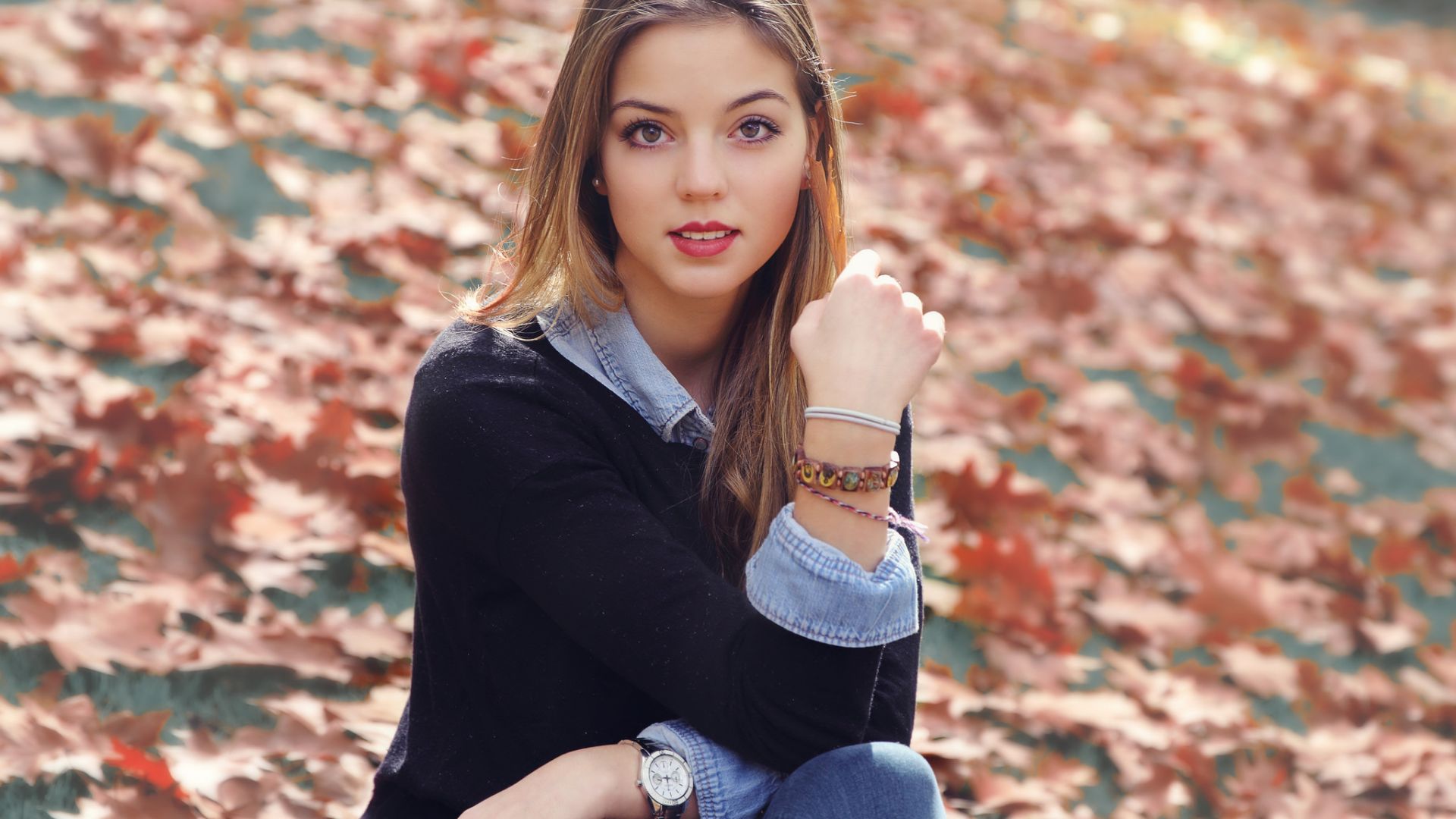 Wallpaper Brunette, girl model, sitting, autumn