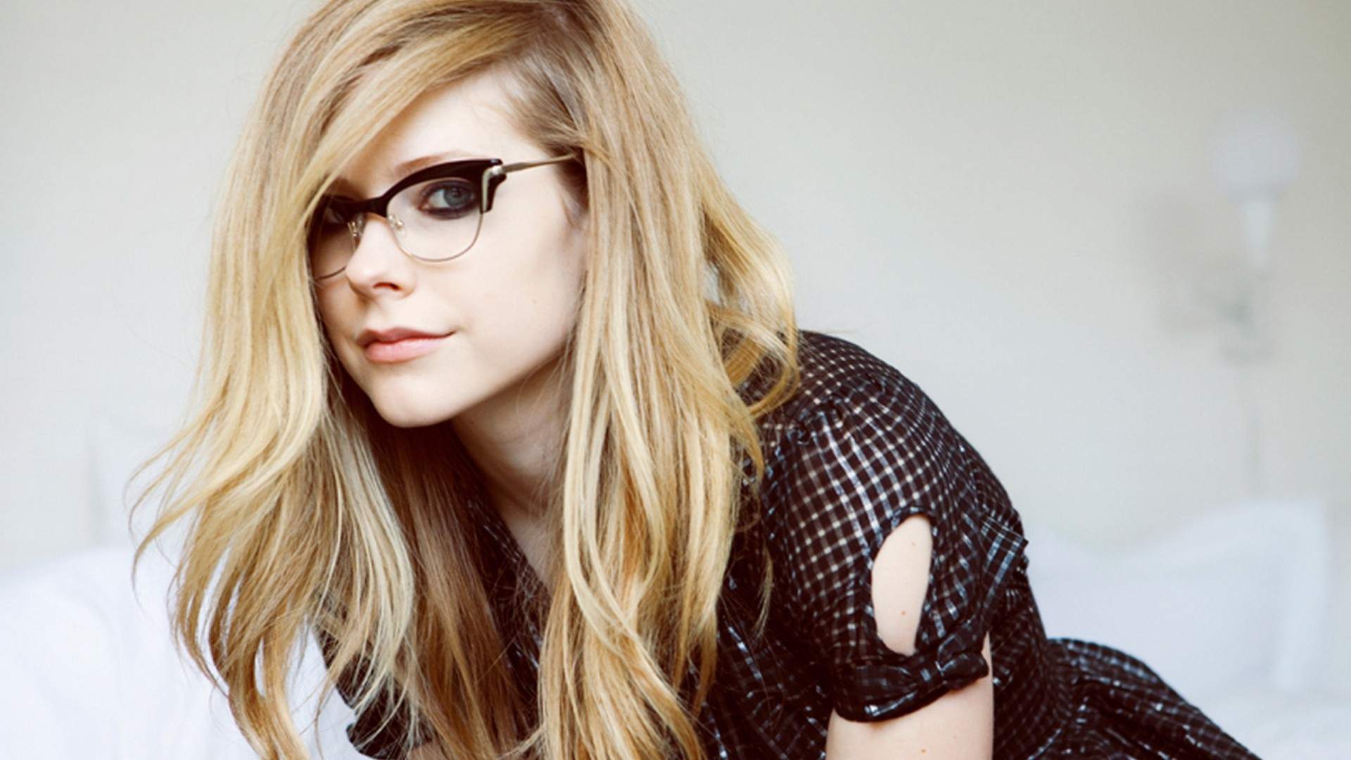 Wallpaper Gorgeous Avril Lavigne Singer