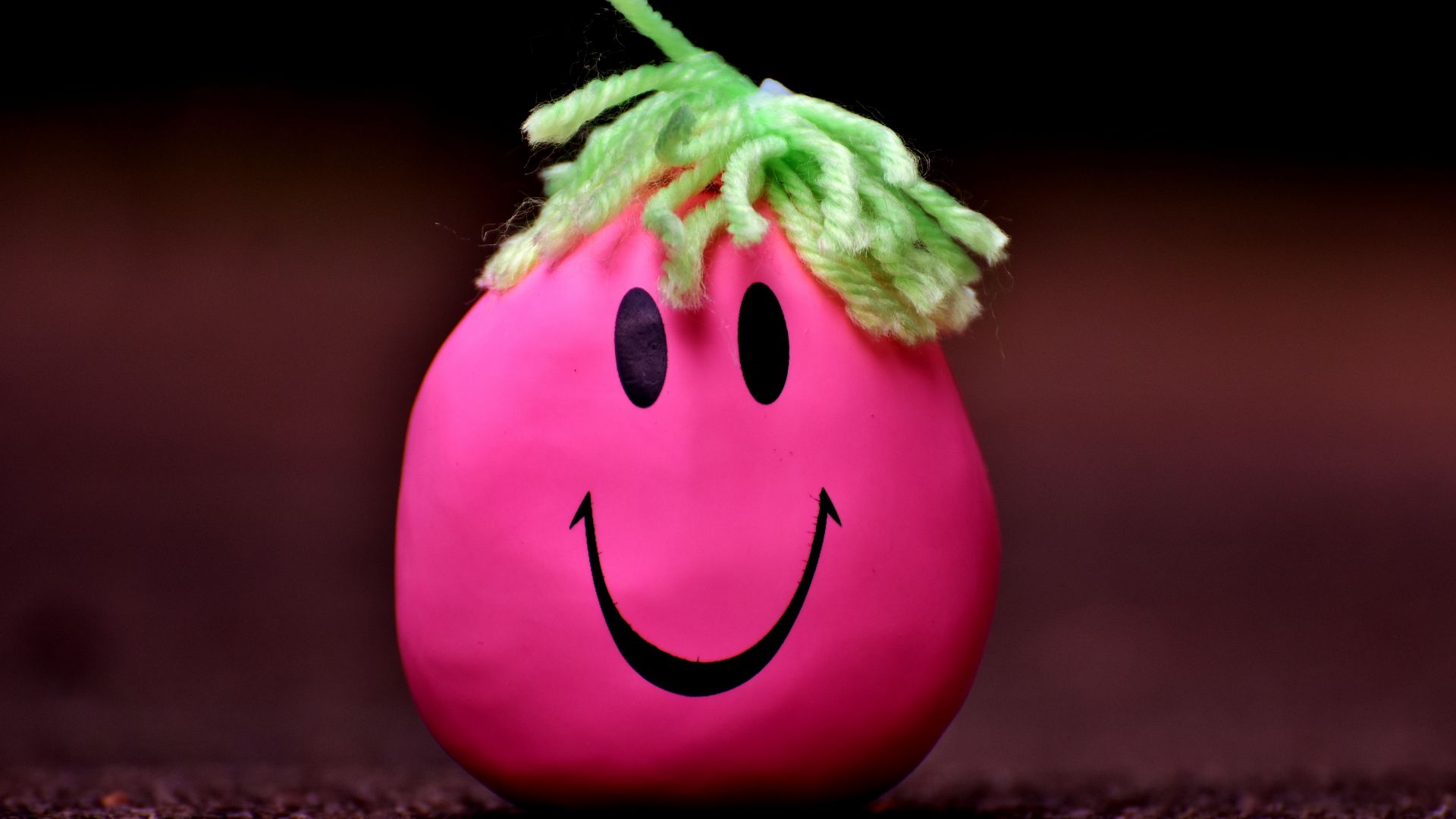 Wallpaper Pink smiley, ball, funny, toys