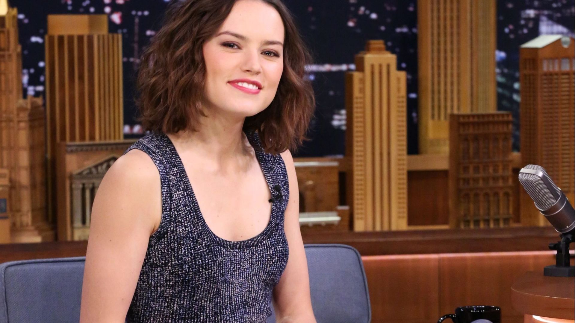 Wallpaper Daisy Ridley as guest in TV show