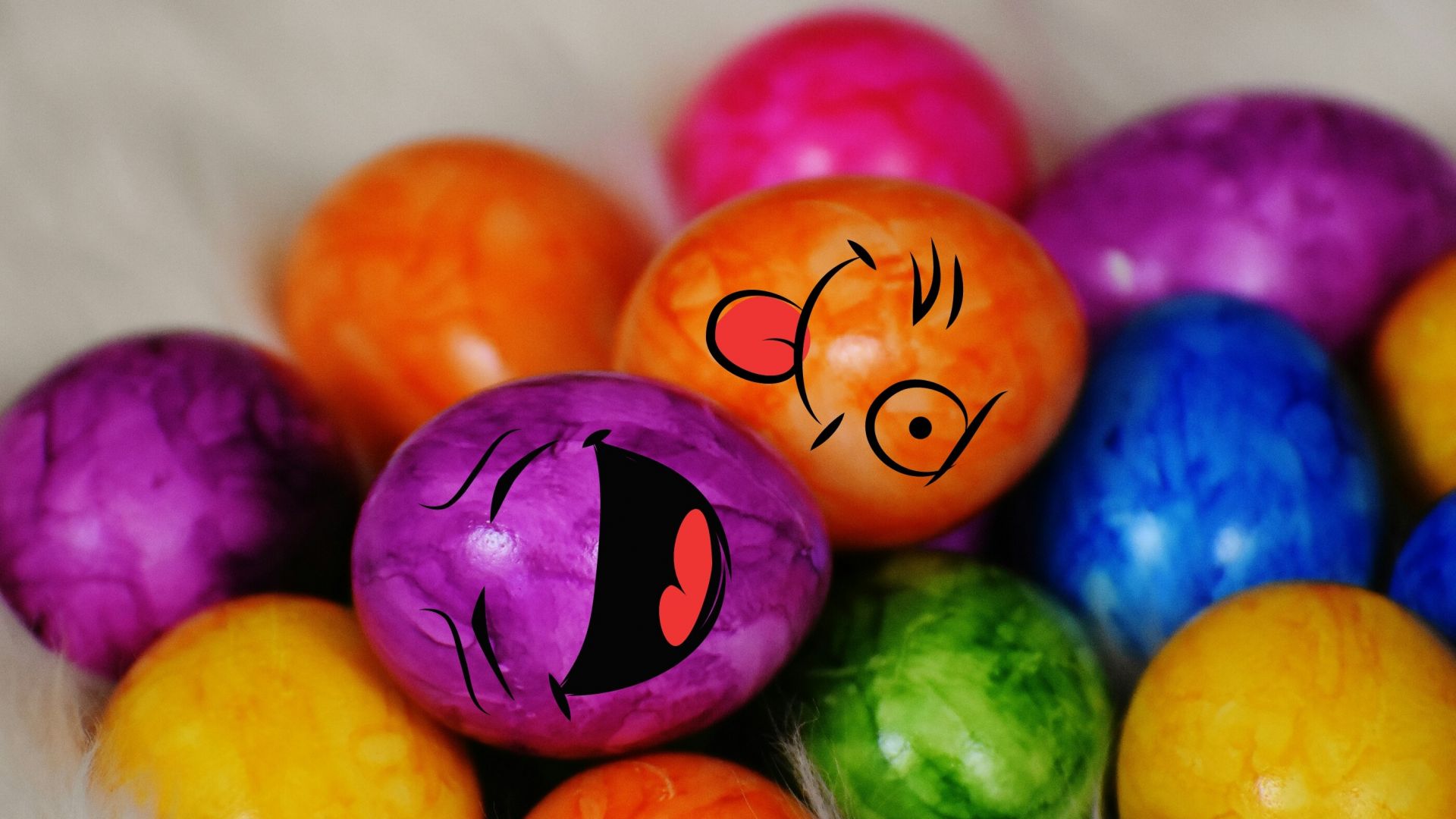 Wallpaper Colored eggs