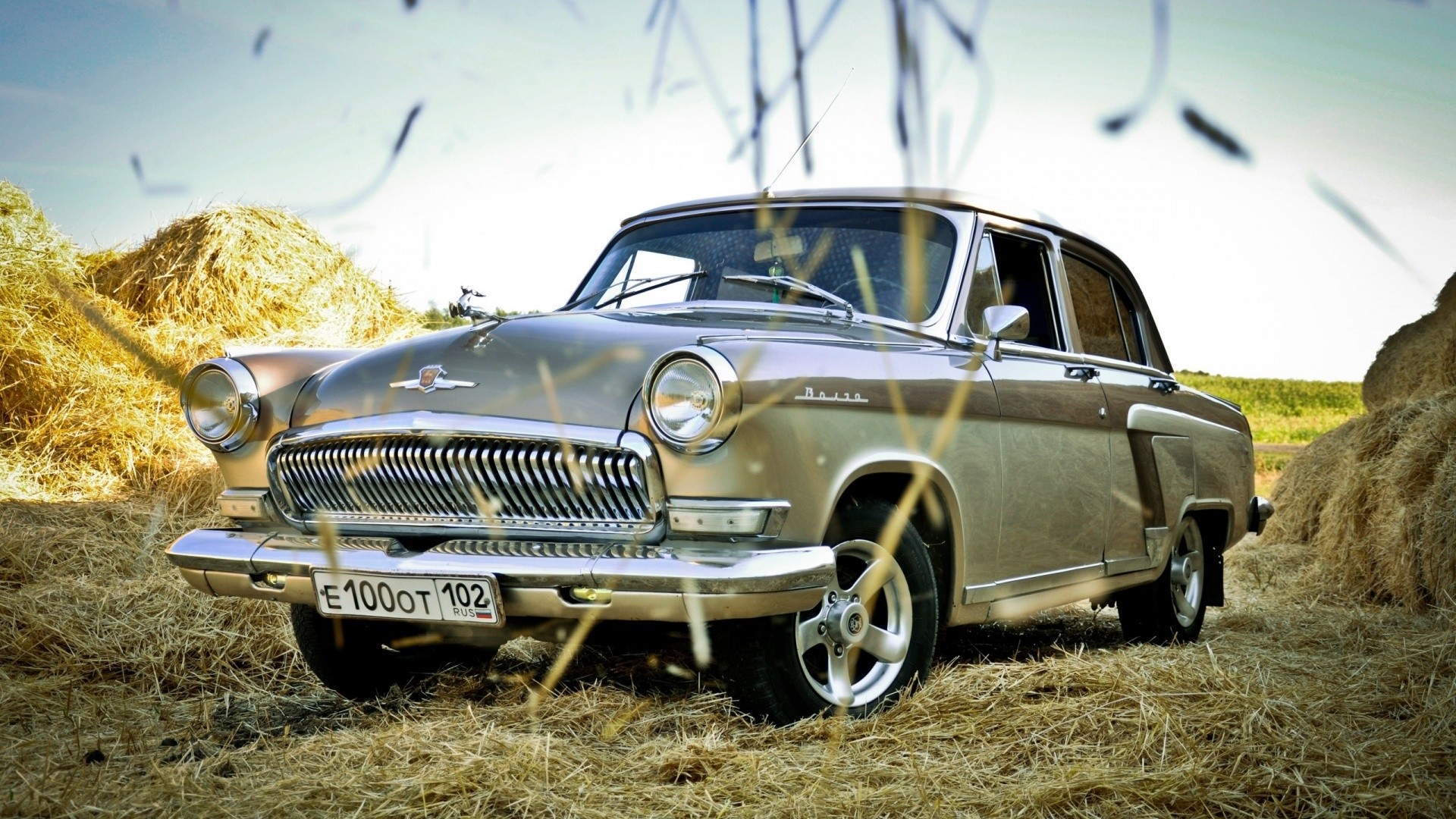 Wallpaper Volga vintage car