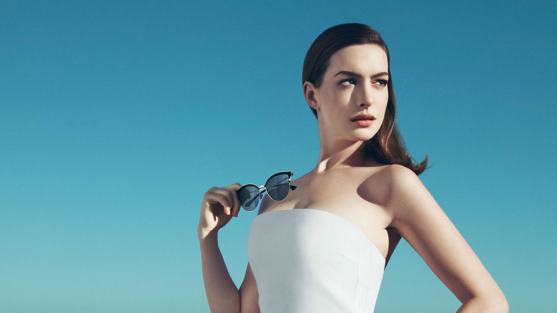 Wallpaper Anne Hathaway, 2017 photo shoot, sunglasses
