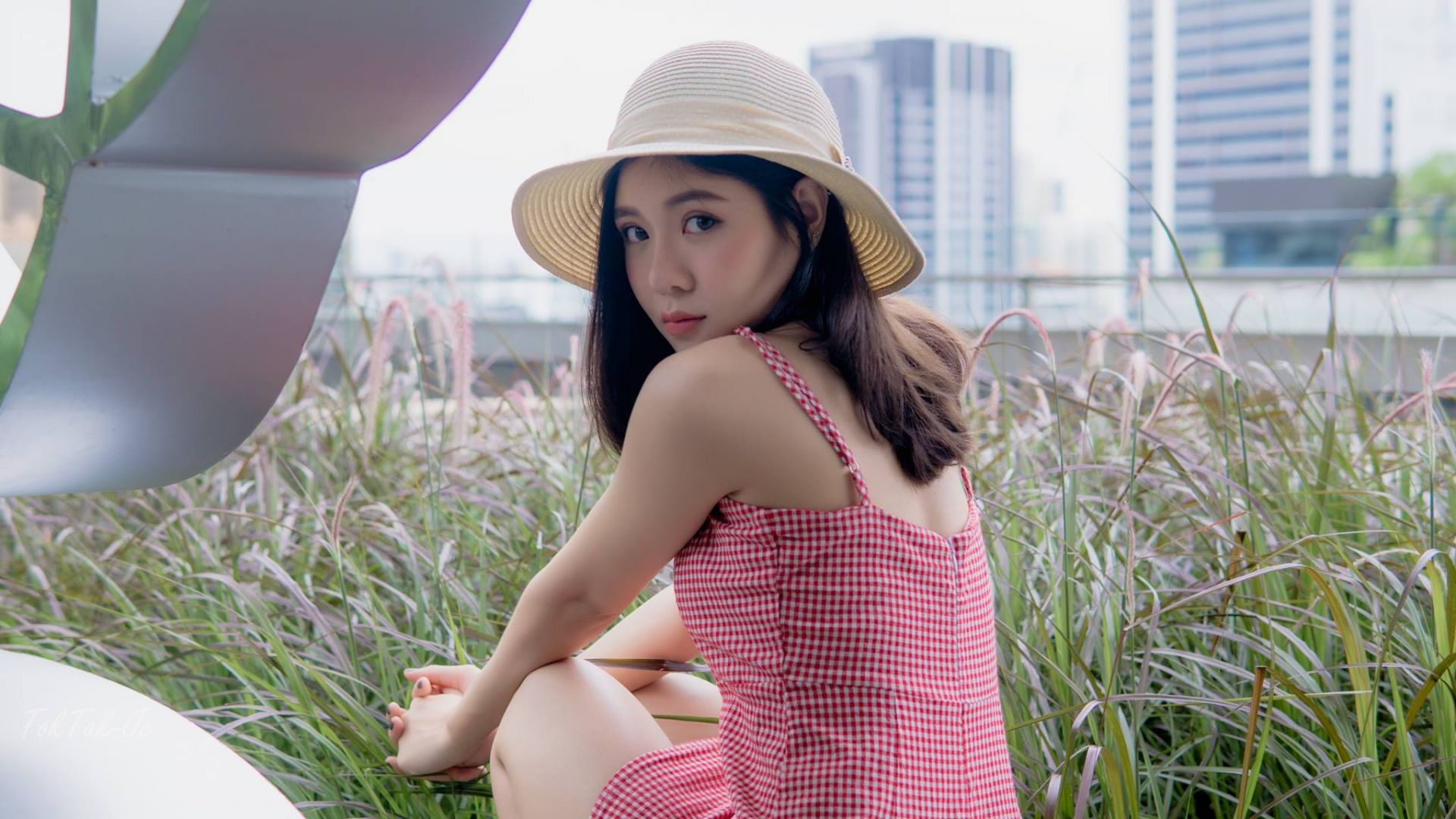 Wallpaper Asian, girl model, looking back