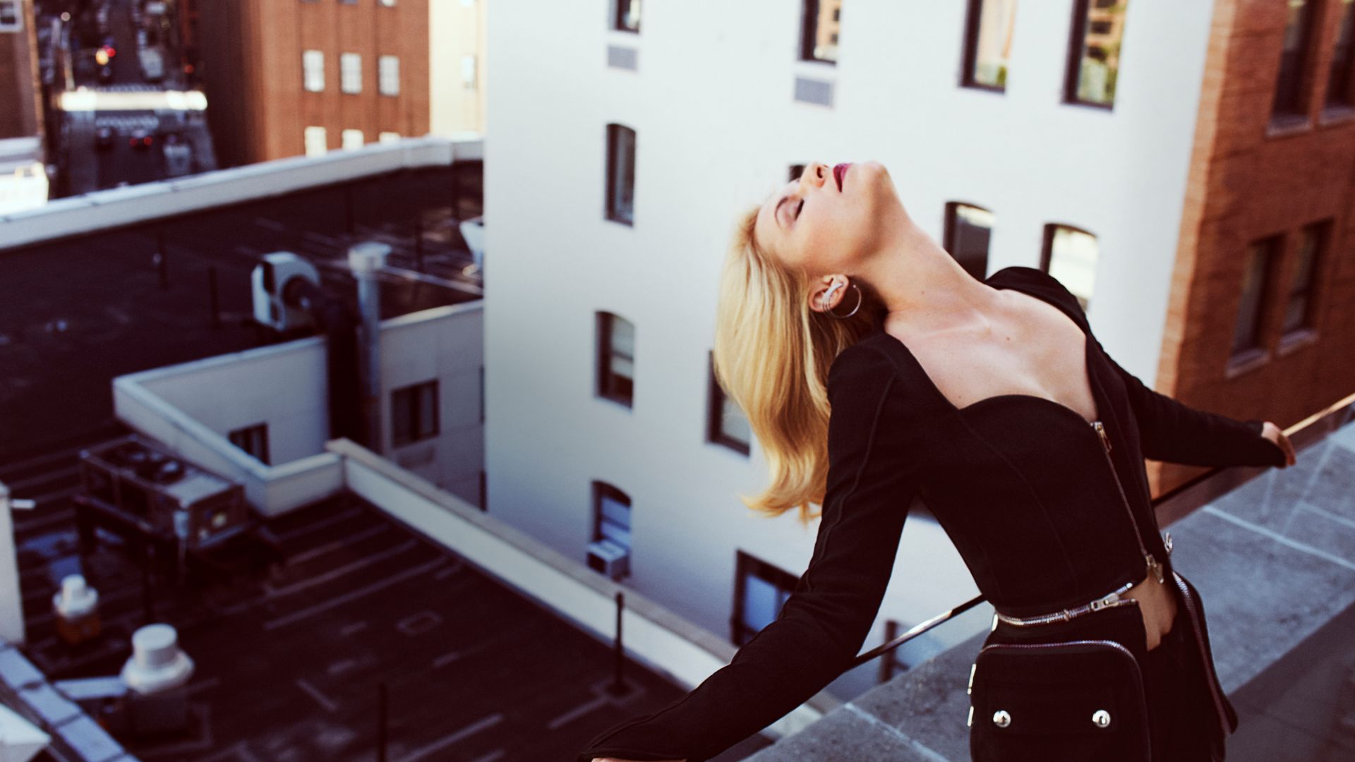 Wallpaper Blonde, Claire Danes, black dress