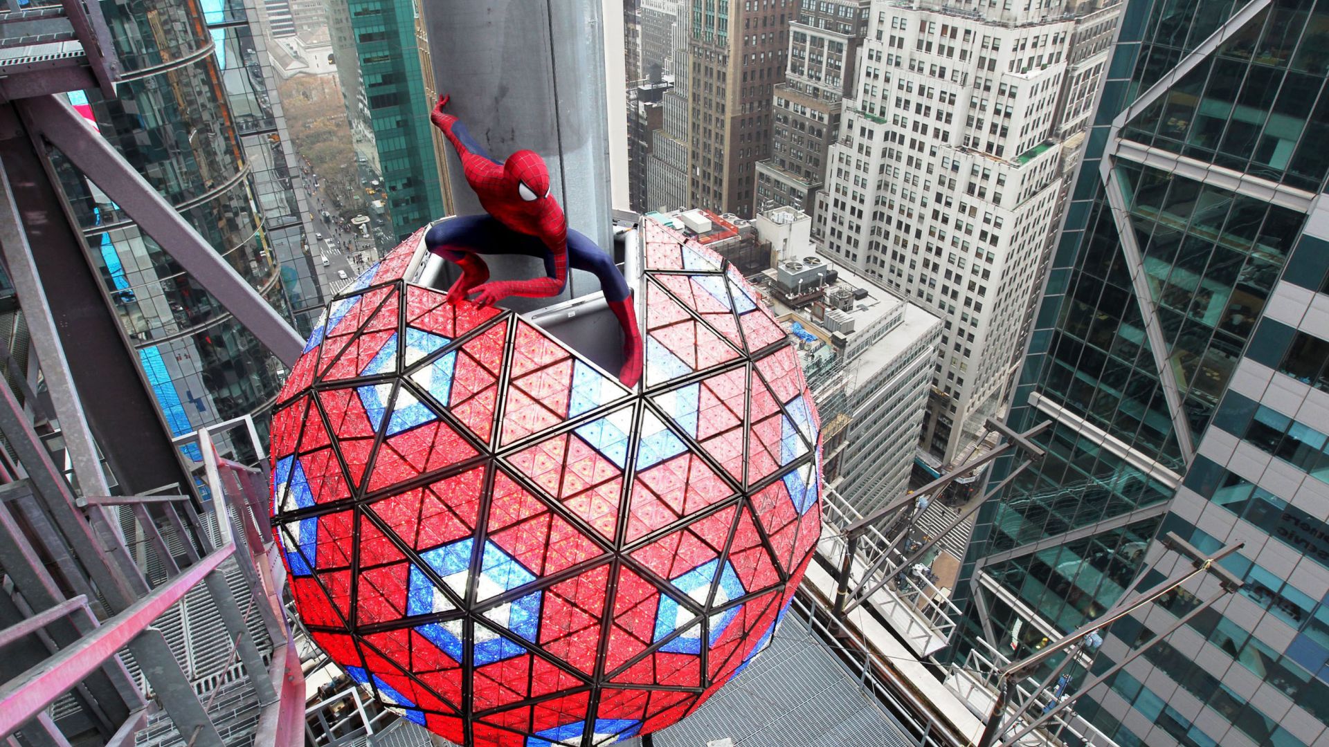 Wallpaper Spider man, swing into times square, superhero