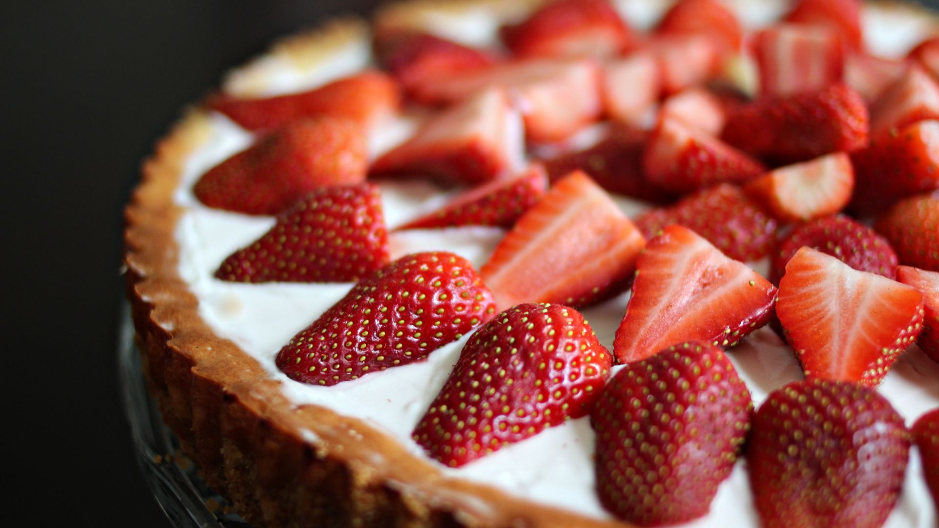 Wallpaper Tart dish, strawberries, food, close up