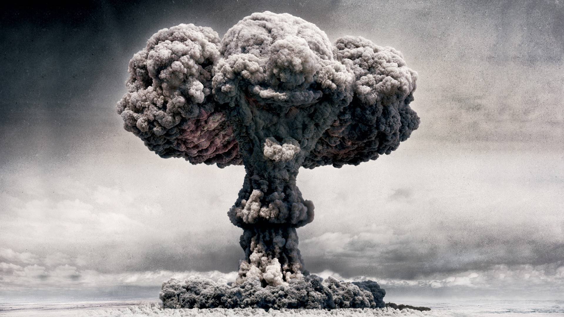 Wallpaper Cloud of atomic bomb blast