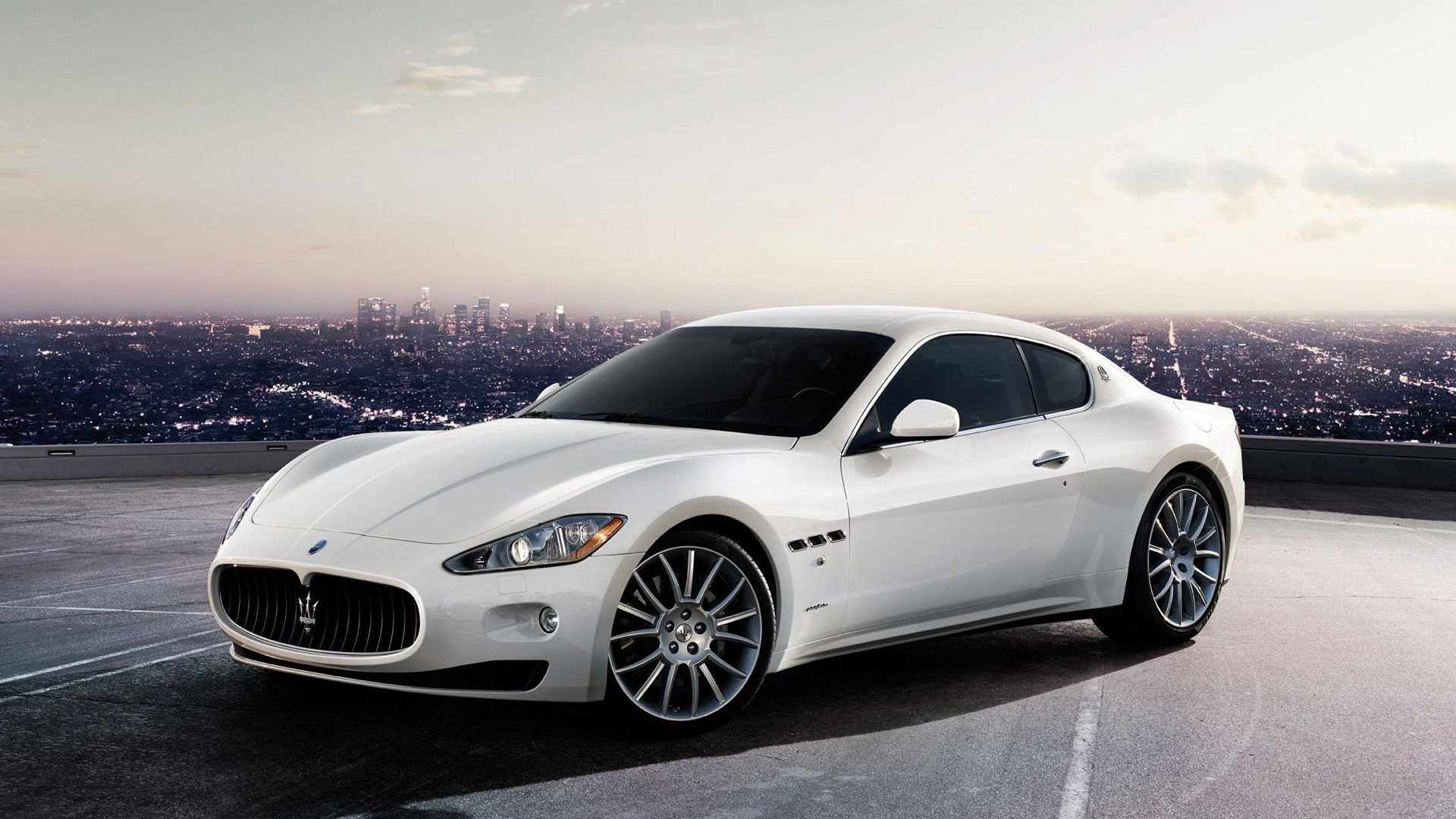 Wallpaper White Maserati car
