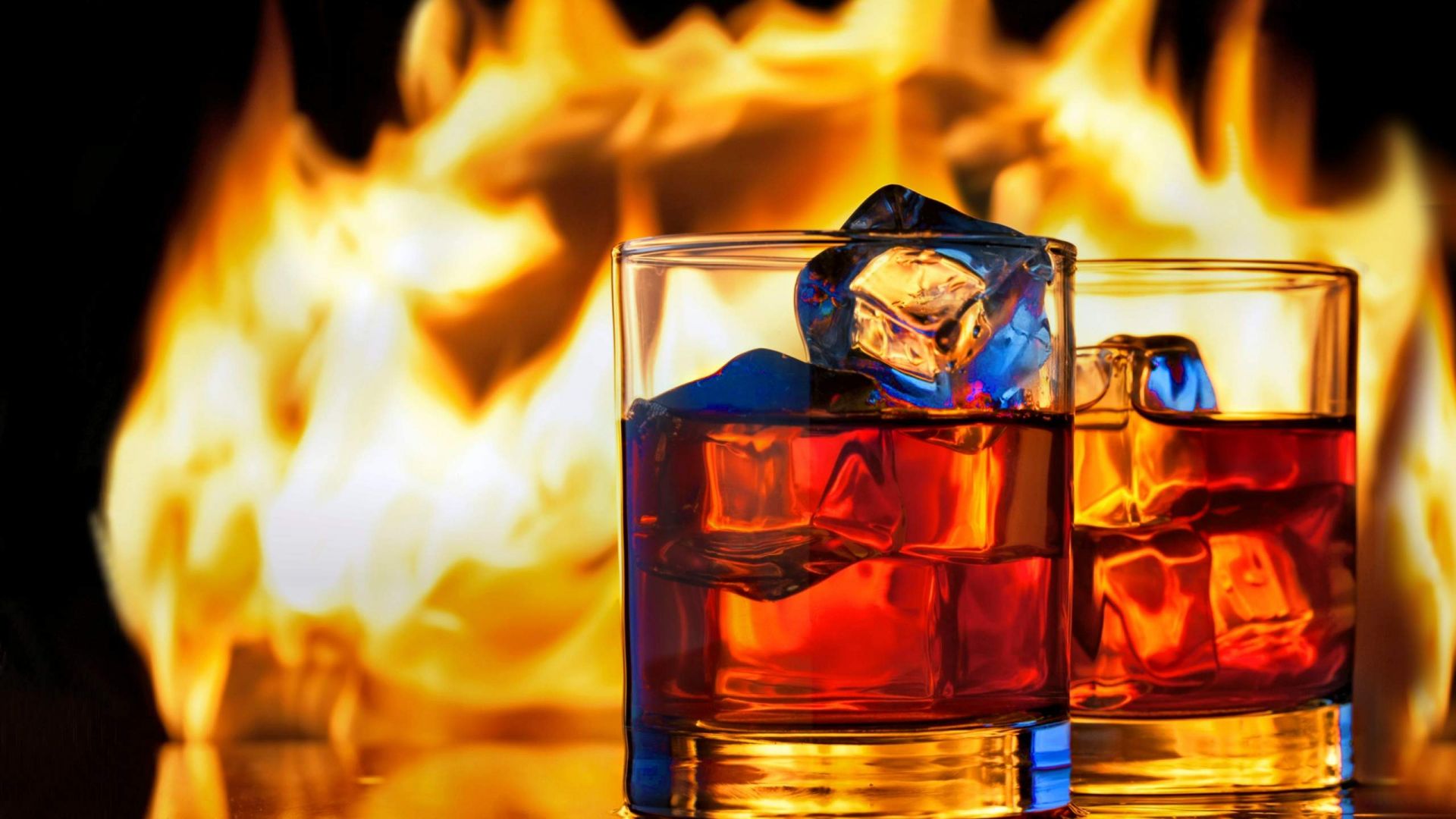 Wallpaper Whisky drinks and fire