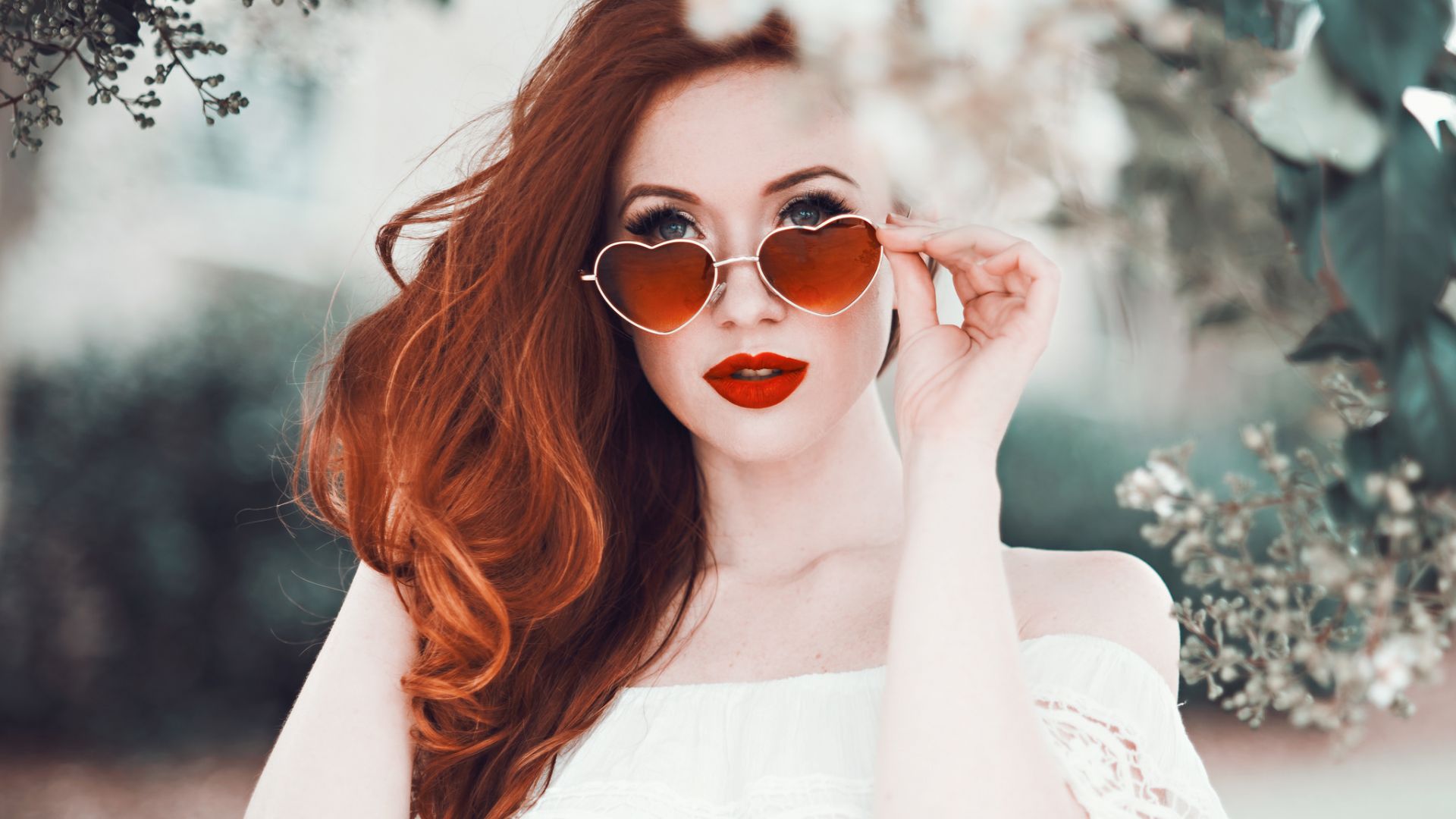 Wallpaper Heart shape sunglasses, red head, model