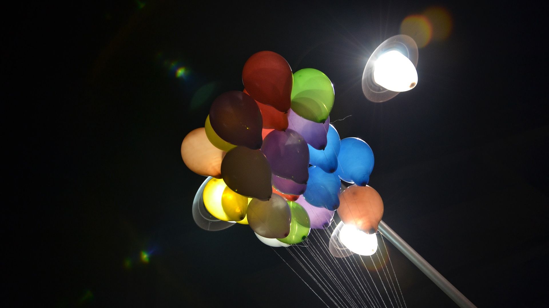 Wallpaper Balloons, colorful, night, night, street lamp