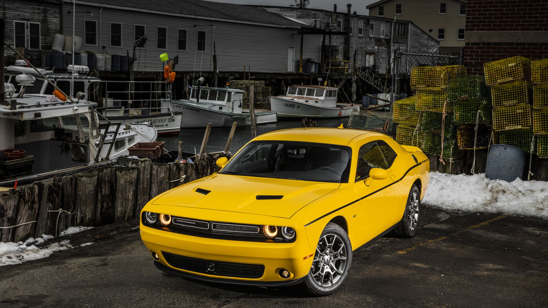 Wallpaper Yellow dodge challenger muscle car