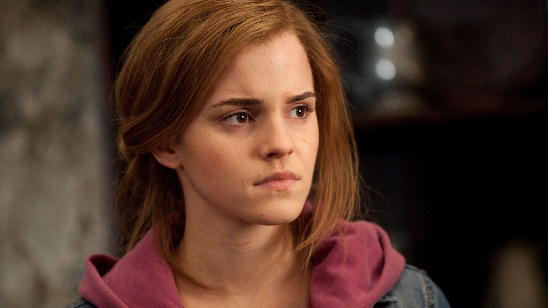 Wallpaper Emma Watson, looking away, actress