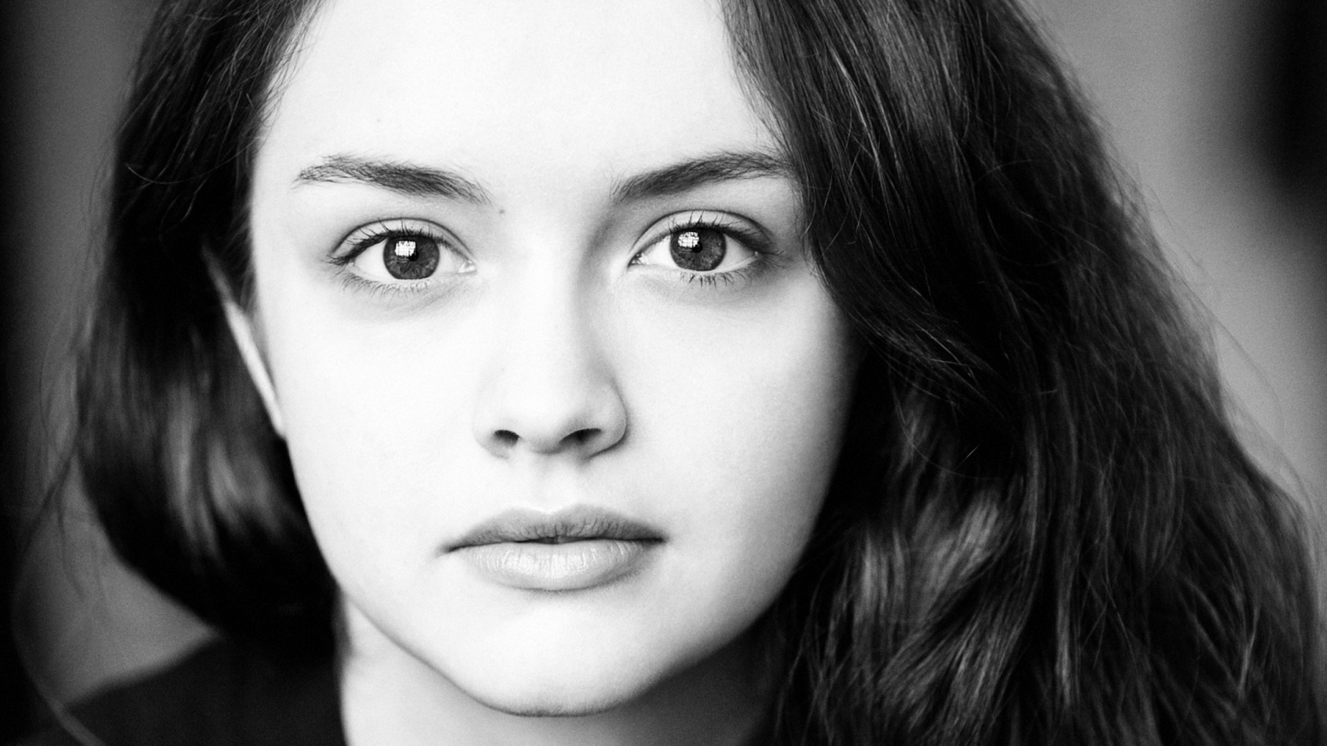 Mobile wallpaper Movie Olivia Cooke Naked Singularity 1033935 download  the picture for free