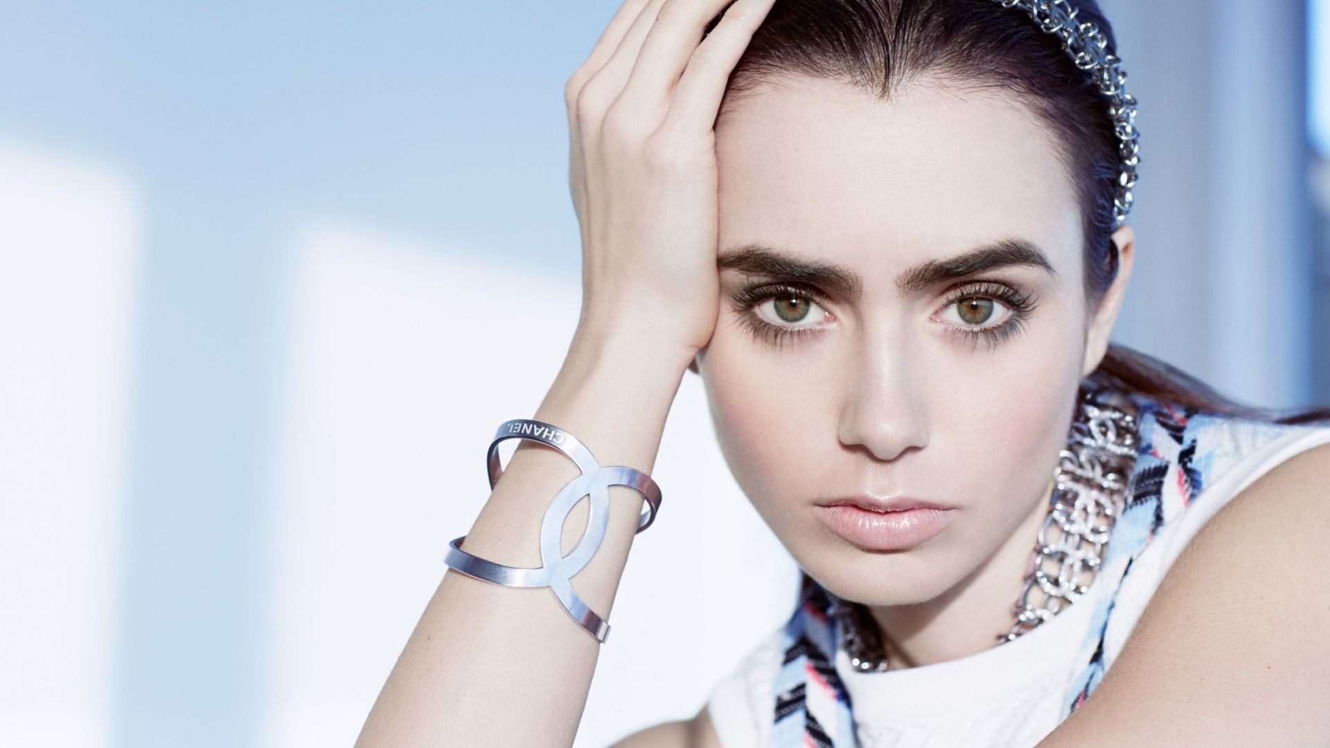 Wallpaper Lily Collins's lovely face