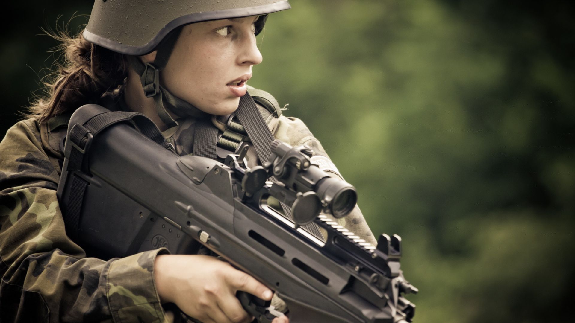 Wallpaper Girl soldier, FN F2000