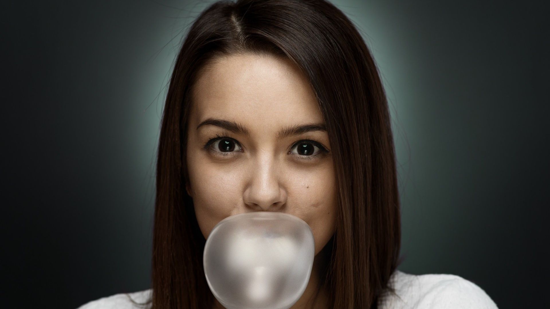Wallpaper Girl, bubble gum