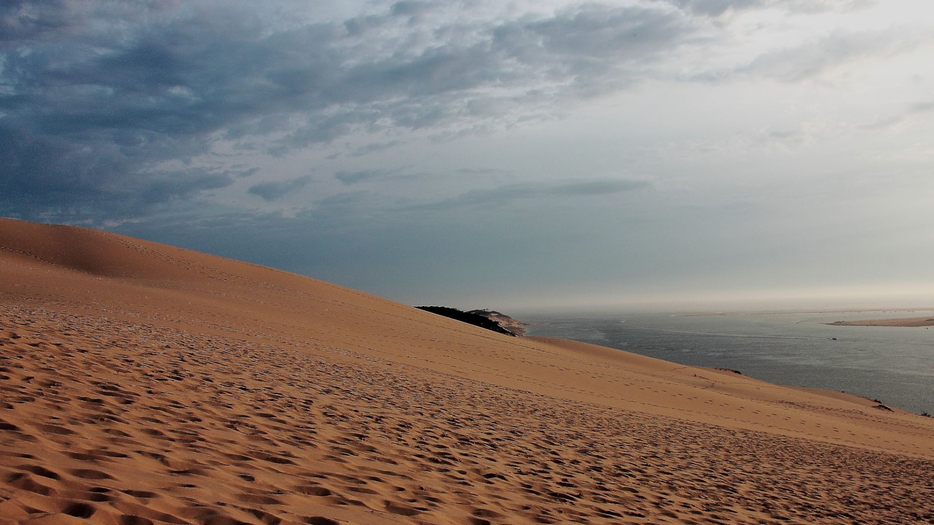 Wallpaper Desert dunes, sea, nature
