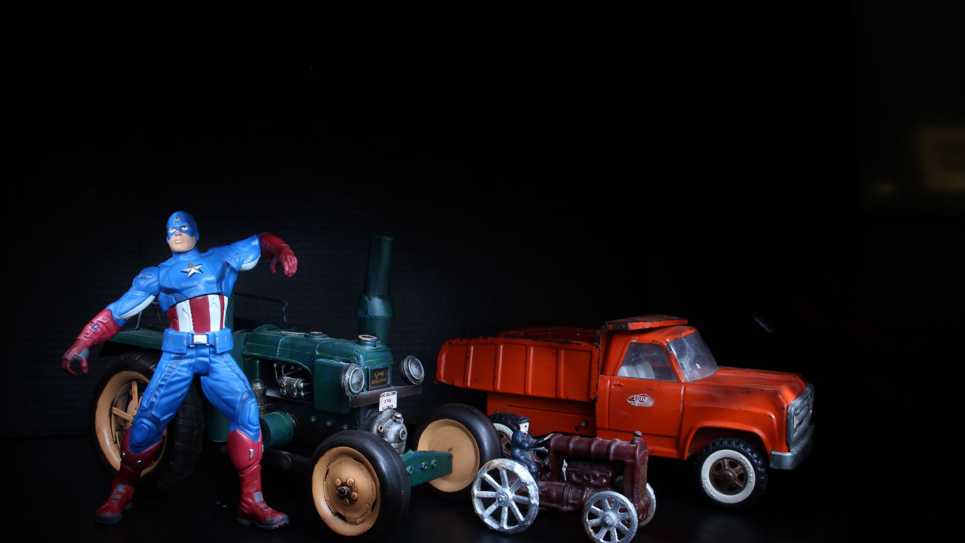 Wallpaper Captain America, toys, red truck